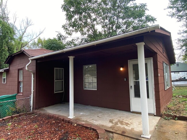 9746 Diamond Dr in St. Louis, MO - Building Photo - Building Photo