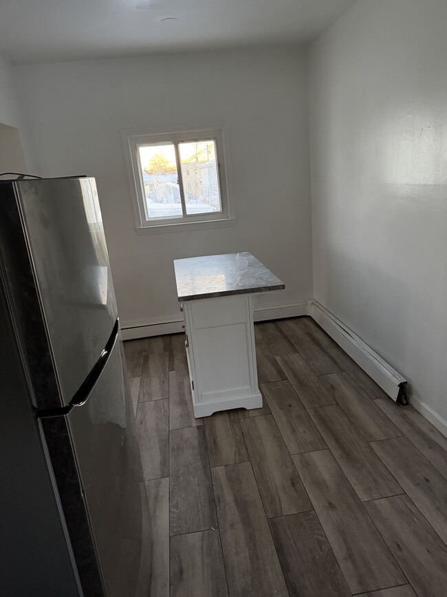 49 River St, Unit Apartment 2 in Lodi, NJ - Building Photo - Building Photo