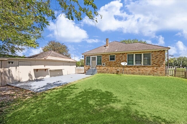 property at 703 E Main St