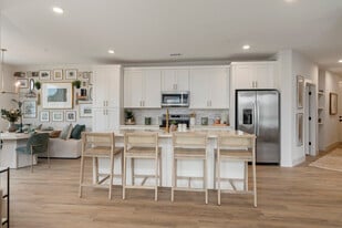 Flats at Wire Park in Watkinsville, GA - Building Photo