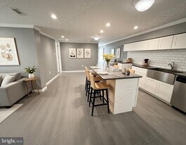 5463 Lebanon Ave in Philadelphia, PA - Building Photo