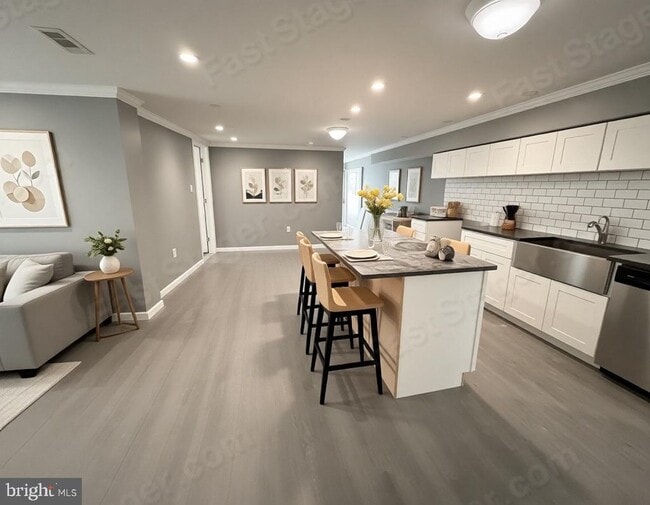 property at 5463 Lebanon Ave