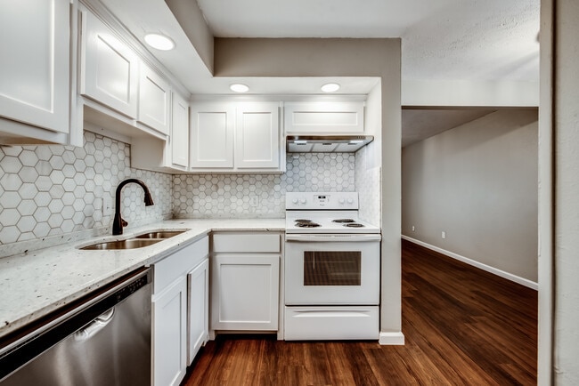 1328 S Henderson St, Unit 1, Unit 1