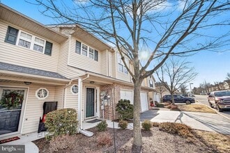 156 Sparrow Rd in Hummelstown, PA - Building Photo - Building Photo