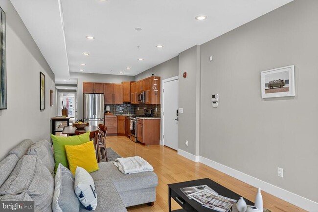 property at 816 Kennedy St NW