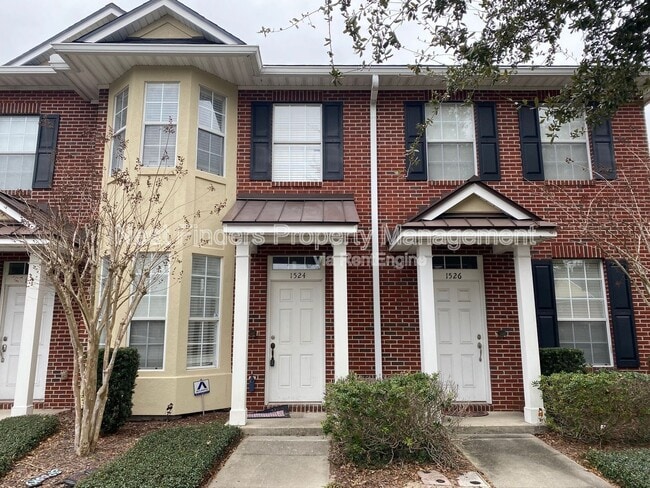 property at 1524 Fieldview Dr