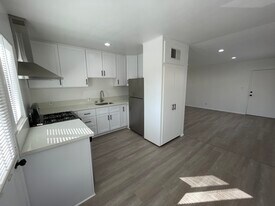 3633 Kelton Ave, Unit 3 in Los Angeles, CA - Building Photo