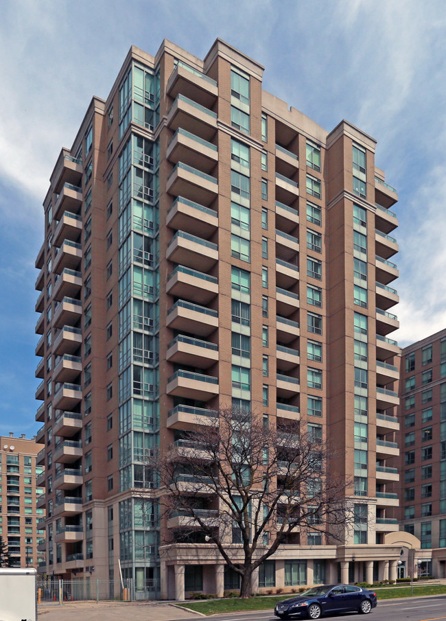 The Plaza in Toronto, ON - Building Photo - Building Photo