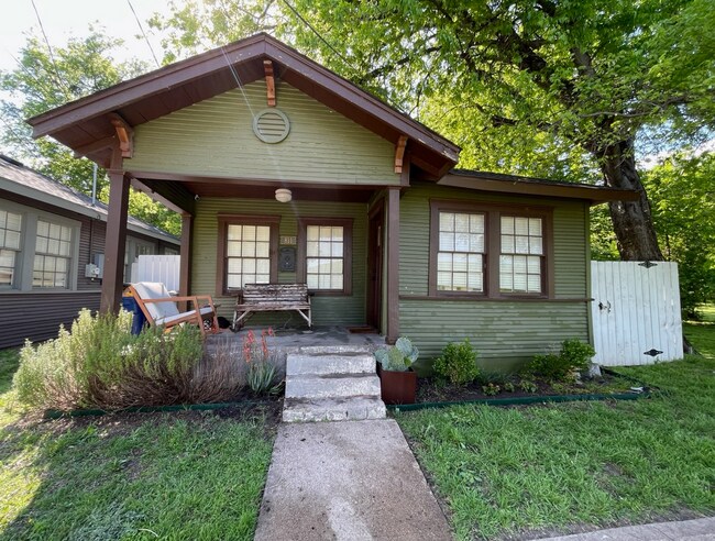 property at 811 Millard St