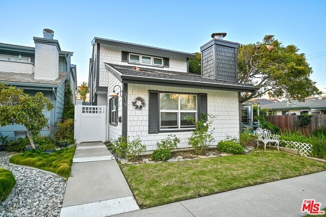 property at 219 13th St