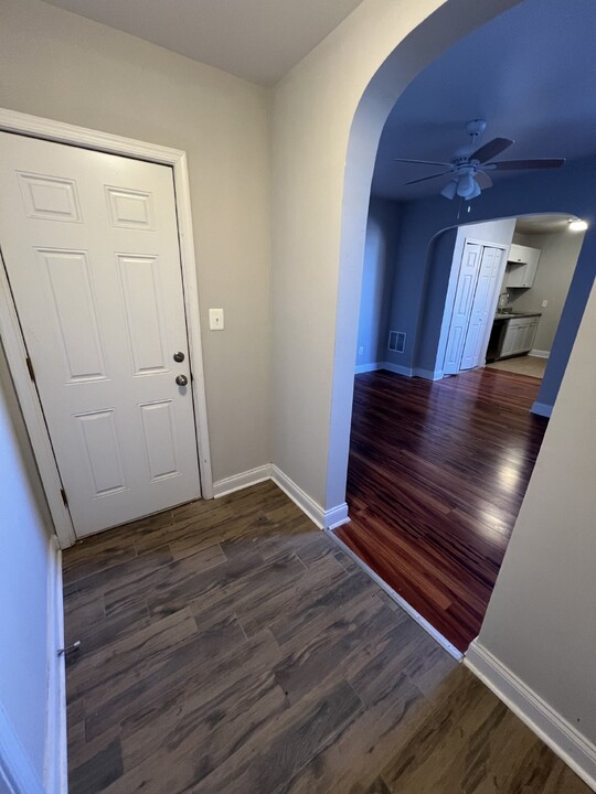 2426 St Paul St-Unit -#2R in Baltimore, MD - Foto de edificio