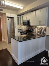 242-2242 Rideau St in Ottawa, ON - Building Photo - Building Photo