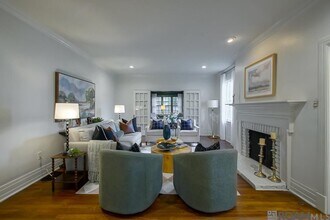 2221 Olive St in Baton Rouge, LA - Building Photo - Building Photo