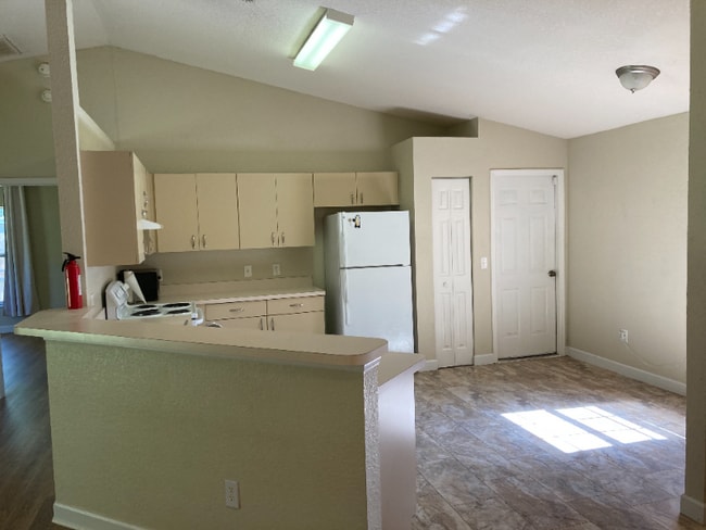 6430 NW 56th Terrace in Ocala, FL - Building Photo - Building Photo