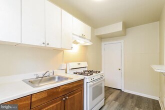 2503 Hobson St in Philadelphia, PA - Building Photo - Building Photo