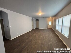 6802 Harbor Fields in Converse, TX - Building Photo - Building Photo