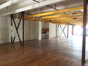 Victoria Hotel in Santa Barbara, CA - Foto de edificio - Building Photo