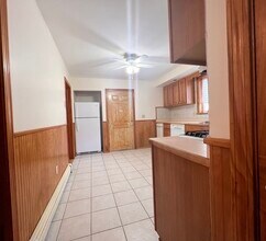 18 Houghton St in Somerville, MA - Building Photo - Building Photo