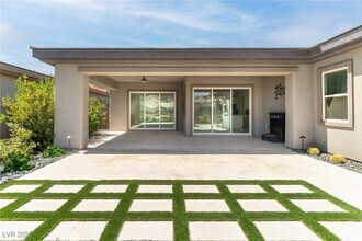 87 Reflection Cove Dr in Henderson, NV - Foto de edificio - Building Photo