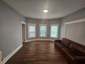 320 Highland Ave in Somerville, MA - Foto de edificio - Building Photo