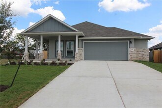307 Silver Glen Dr in Niederwald, TX - Building Photo - Building Photo