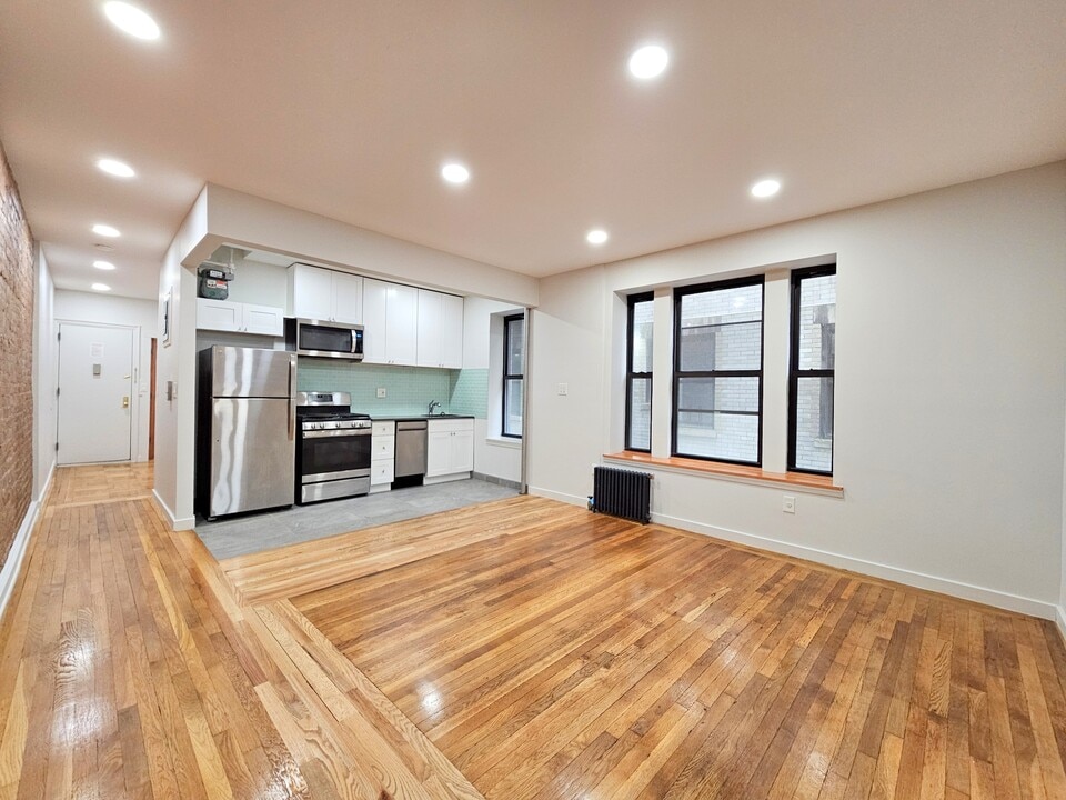 610 W 150th St in New York, NY - Building Photo