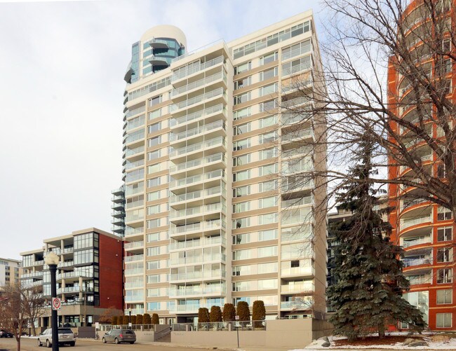 The Fairmont in Edmonton, AB - Building Photo - Building Photo