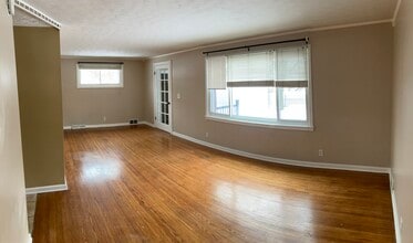 592 Dorrance Ave, Unit Lower in Buffalo, NY - Foto de edificio - Building Photo