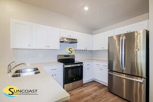 814 Spruce St in Inverness, FL - Building Photo