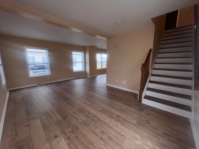 60 Martin Luther King Dr in Bridgeport, CT - Building Photo - Building Photo