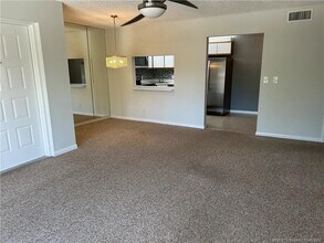 2114 SW Silver Pine Way in Palm City, FL - Building Photo - Building Photo