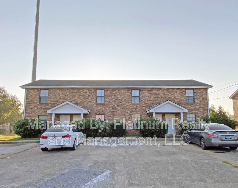 284 Northridge Dr in Clarksville, TN - Foto de edificio