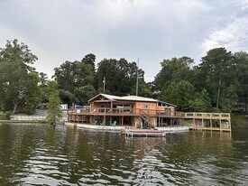 390 Coosa Rd in Titus, AL - Building Photo