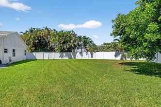 1599 NW 14th Ave in Boca Raton, FL - Building Photo - Building Photo