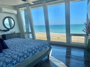 240 Wilmot Rd in Islip, NY - Building Photo - Building Photo