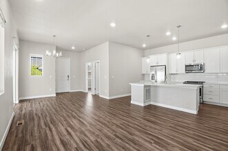 12565 Lake Terrace Ln in Longmont, CO - Building Photo - Building Photo