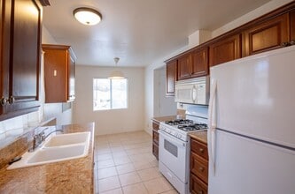 3709 Balboa Dr in Oceanside, CA - Building Photo - Building Photo