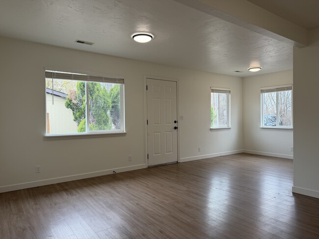 416 Jasper Ave in Middleton, ID - Building Photo - Building Photo