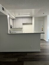 171 Virgil S Ave, Unit 410 in Los Angeles, CA - Foto de edificio - Building Photo