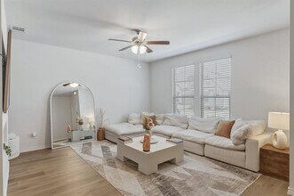 2137 Crooked Bow Dr in Mesquite, TX - Building Photo - Building Photo