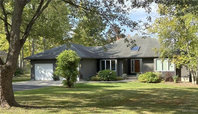 property at 219 Glenridge Rd