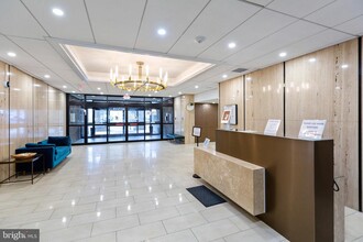6101 Edsall Rd in Alexandria, VA - Building Photo - Building Photo