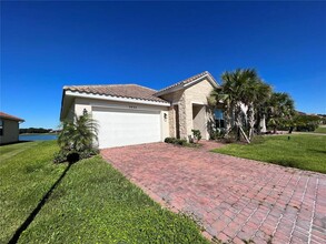 3924 Carrick Bend Dr in Kissimmee, FL - Building Photo - Building Photo