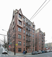 4116-4118 Carpenter Ave in Bronx, NY - Foto de edificio - Building Photo