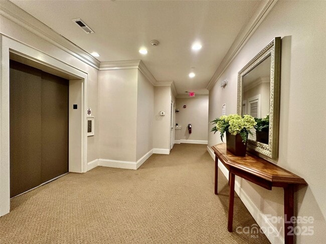518 Clarice Ave in Charlotte, NC - Building Photo - Building Photo