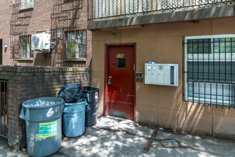 699 Bedford Avenue in Brooklyn, NY - Building Photo - Building Photo