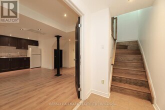 64 Madeira Ave in Vaughan, ON - Building Photo - Building Photo