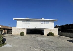 1414 W Vassar Ave in Visalia, CA - Building Photo
