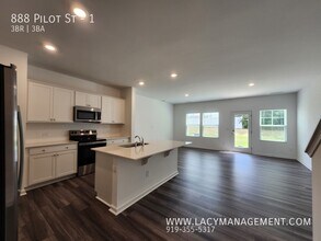 888 Pilot St in Haw River, NC - Building Photo - Building Photo