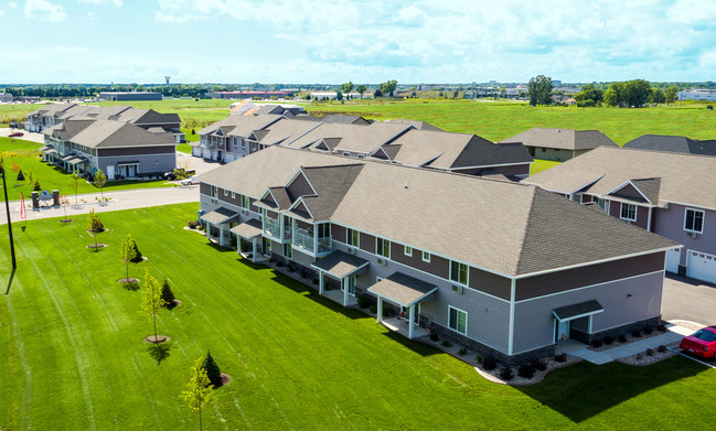 Windgate Terrace in Appleton, WI - Foto de edificio - Building Photo